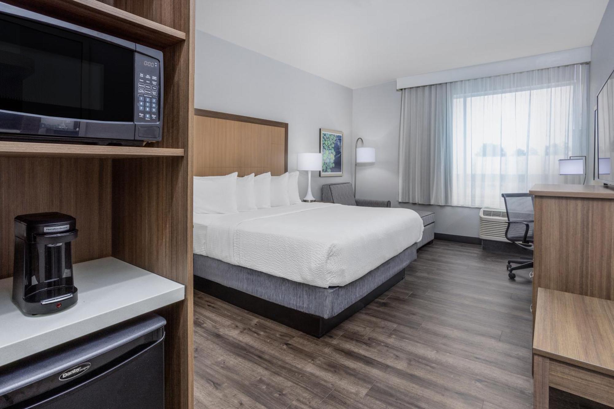 La Quinta Inn & Suites By Wyndham Valdosta Extérieur photo