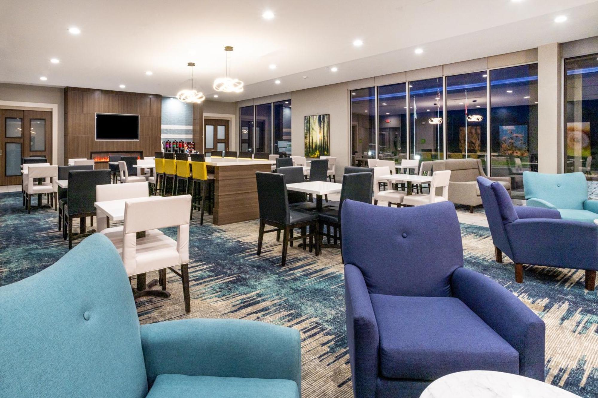 La Quinta Inn & Suites By Wyndham Valdosta Extérieur photo