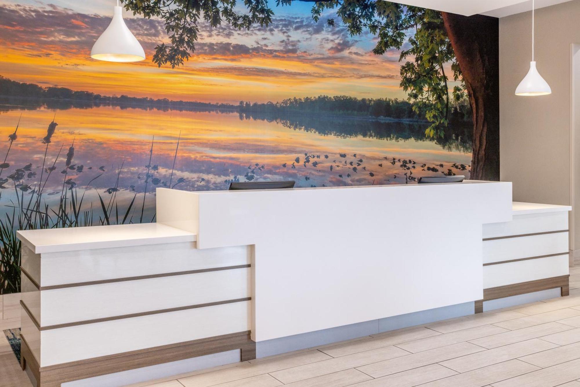 La Quinta Inn & Suites By Wyndham Valdosta Extérieur photo